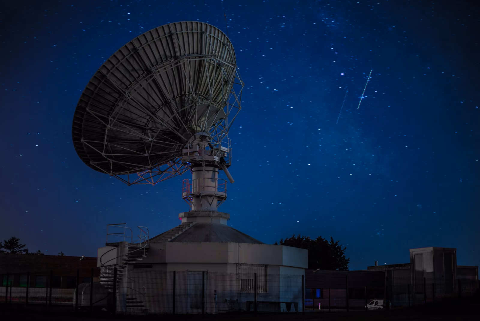 lamna-the-shark-zaFhaoPFvkk-unsplash