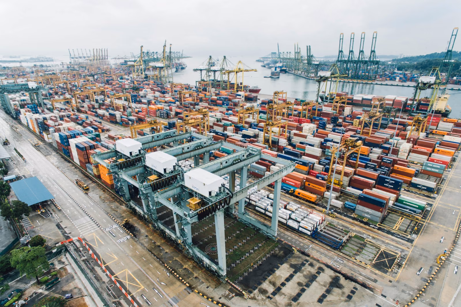 Automatisierte Fracht- und Containerverfolgung