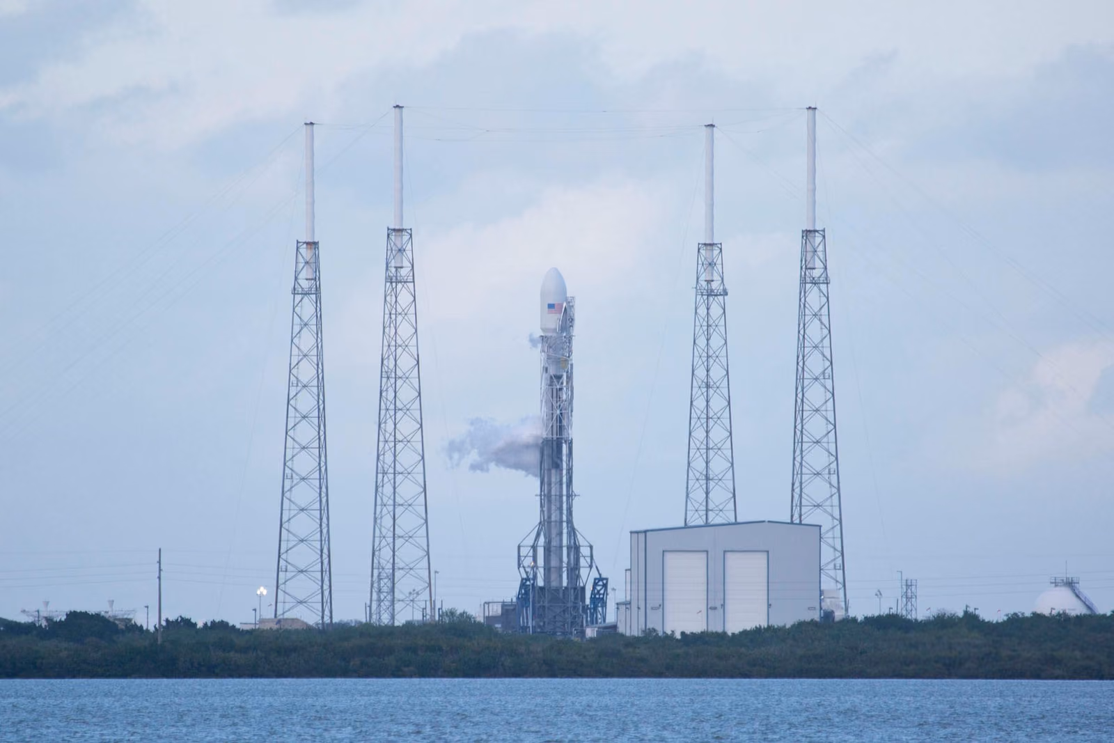 pexels-spacex-586070 (1)
