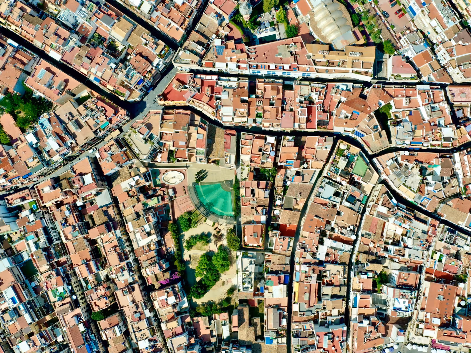 andreas-felske-RFVu8Bq7Ld8-unsplash