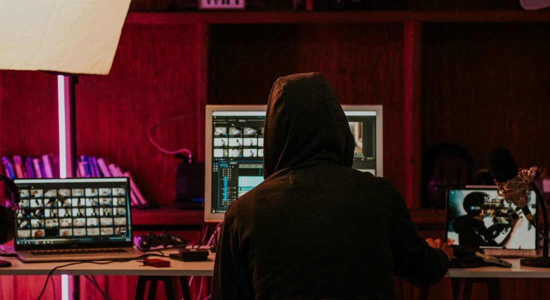 pexels-amar-11063292