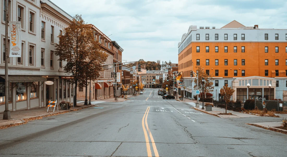 zachary-edmundson-tKfL0Oe0Pqs-unsplash_converted